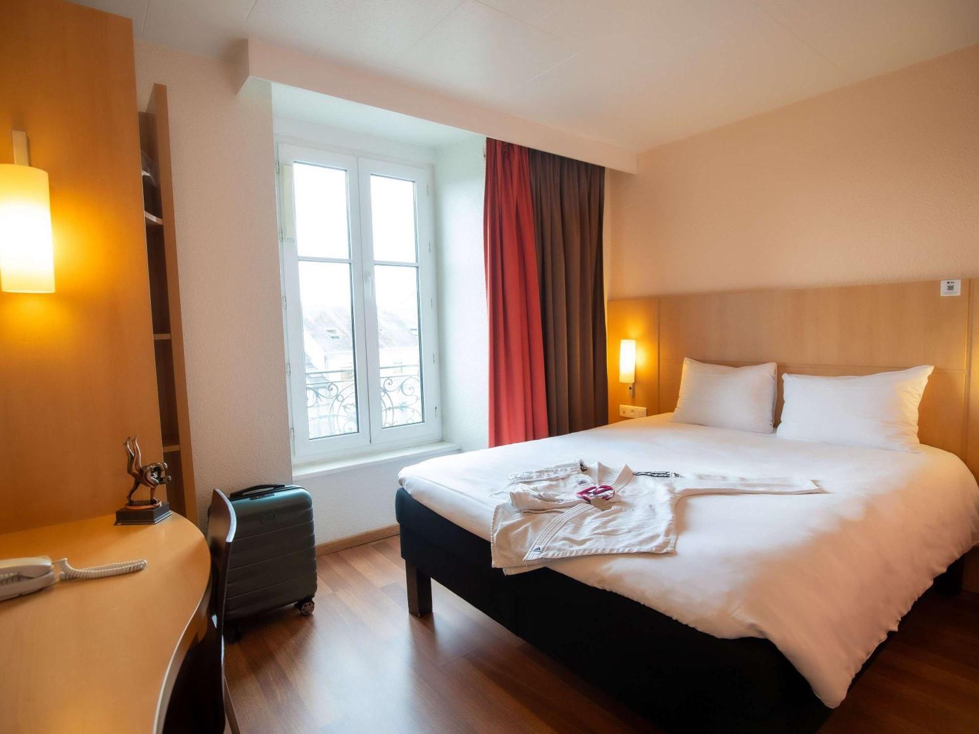 Ibis Limoges Centre Hotel Bagian luar foto