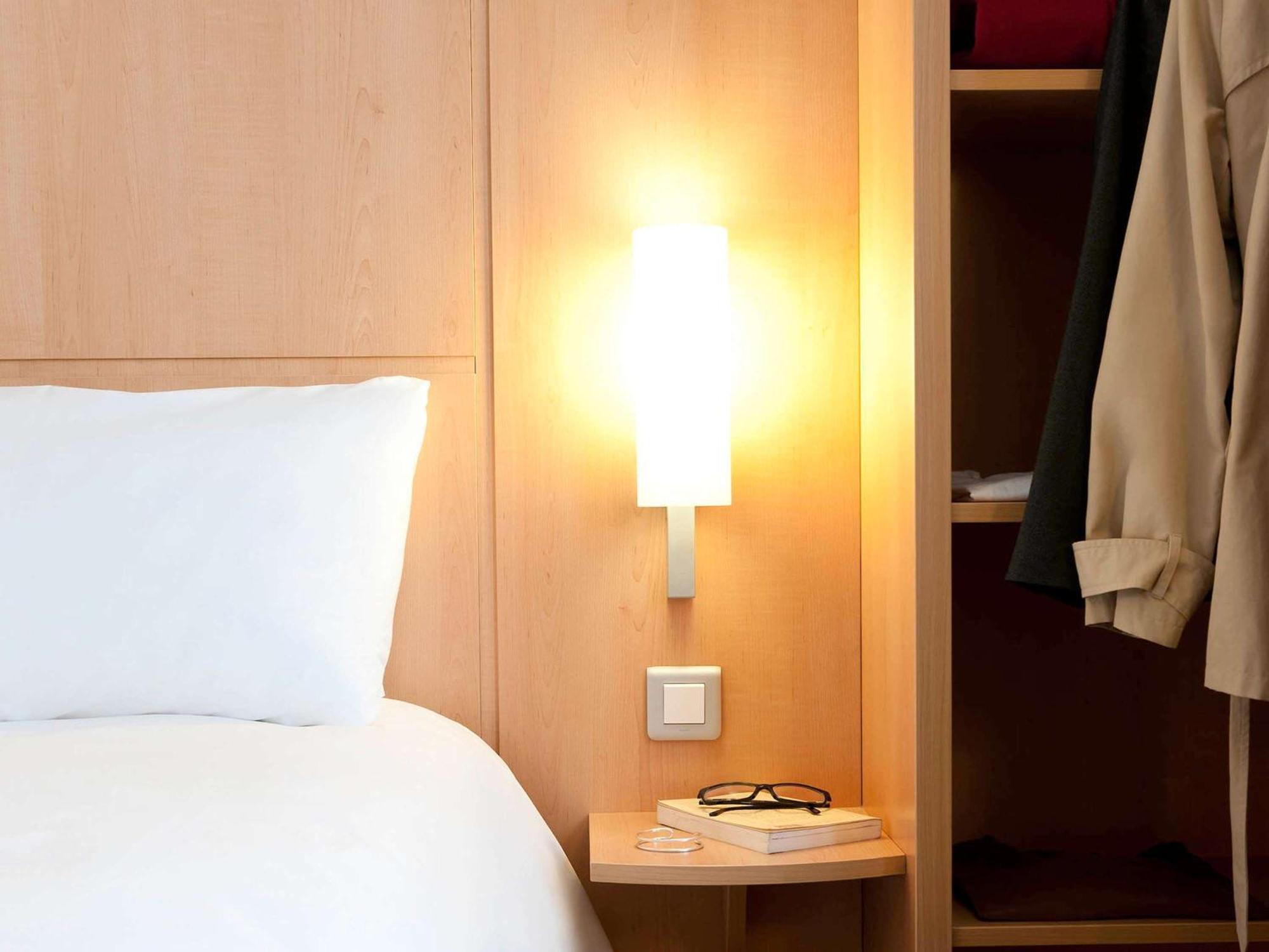 Ibis Limoges Centre Hotel Bagian luar foto